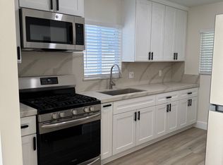 319 E Ventura St, Santa Paula, CA 93060
