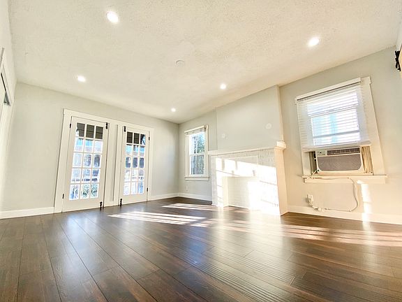 4th image of 1756 N La Brea Ave #1/2
