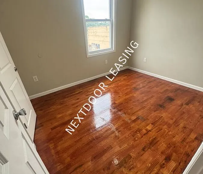 7 Chelsea Ave #2M — Photo 8