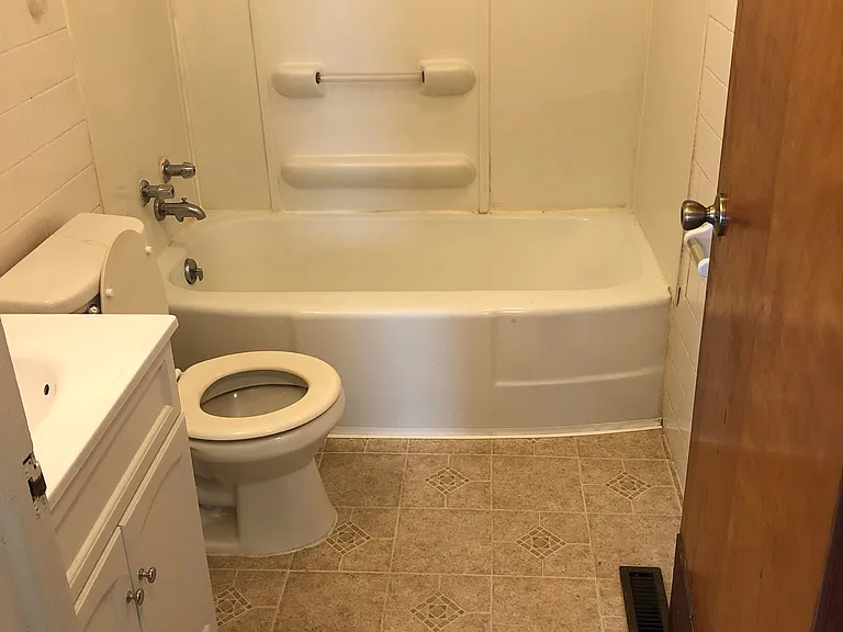 222 S Roosevelt St — Photo 3