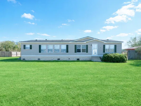 2907 Savanne Rd, Houma, LA 70360