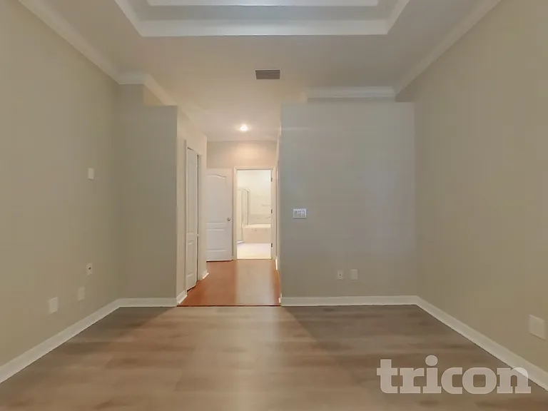 6300 Falcon Lair Dr — Photo 10