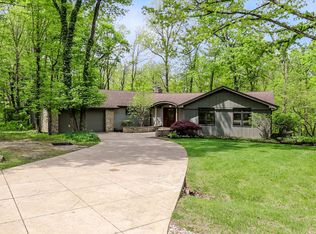9202 Fanchon Dr, Zionsville, IN 46077