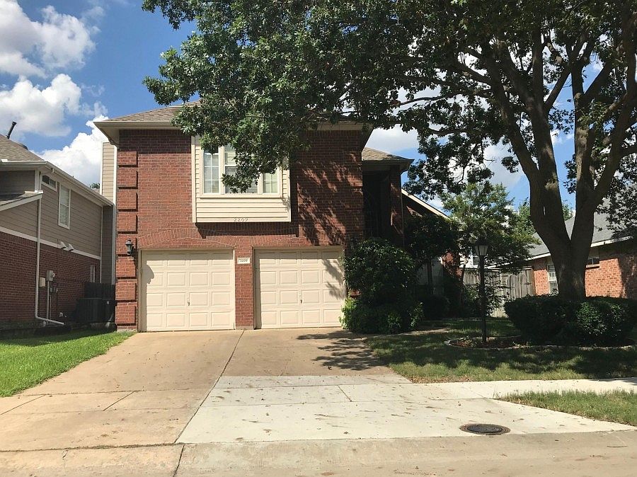 1st image of 2209 Heatherton Pl