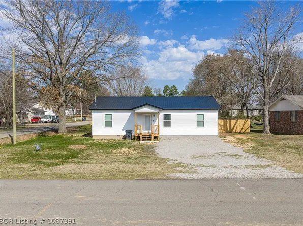 132 State St, Magazine, AR 72943