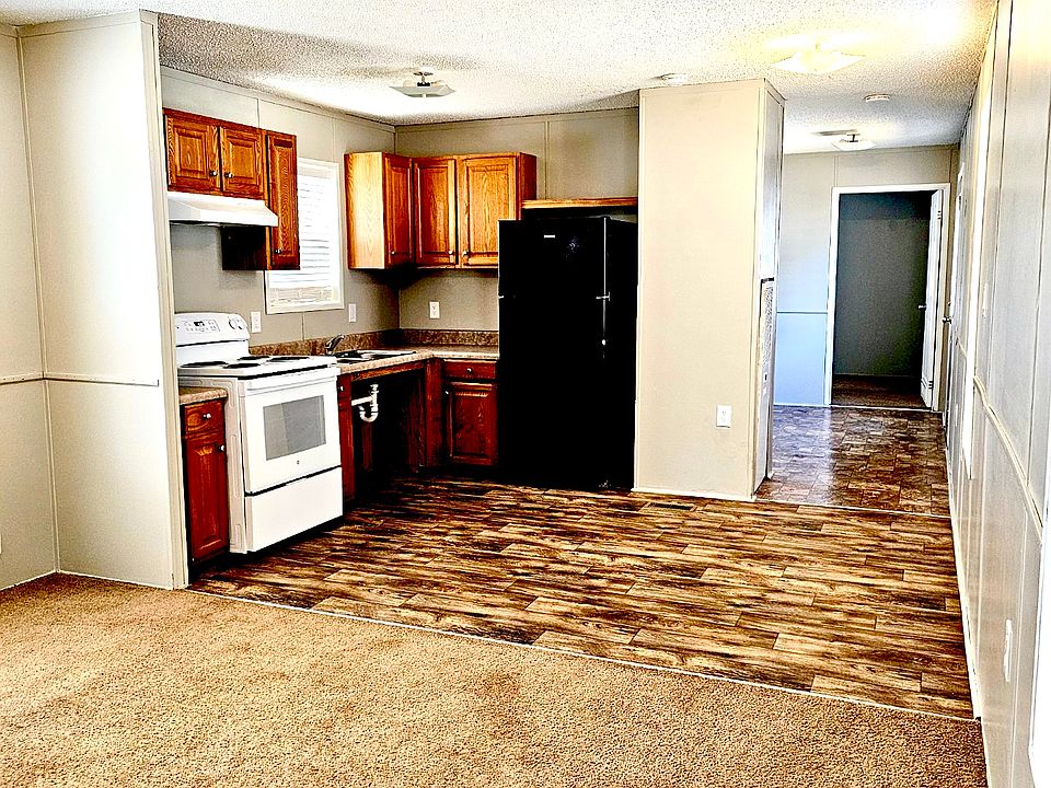1st image of 406 SE 1st St