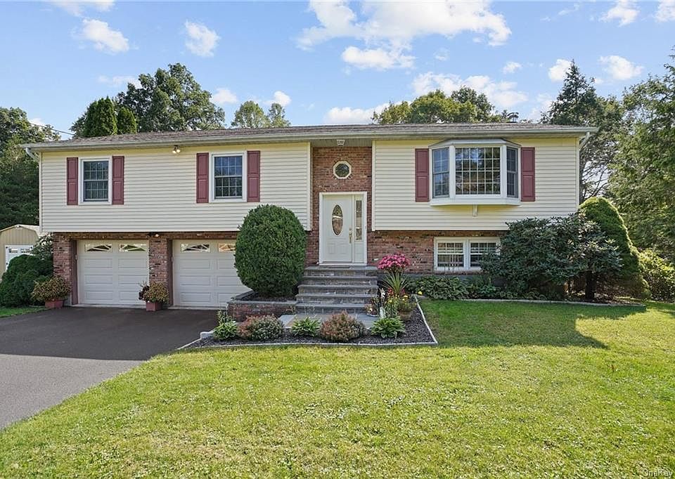 93 Lakeside Rd, Mahopac, NY 10541 Zillow