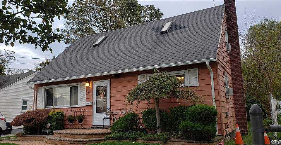 2nd image of 21 Harrison Ave