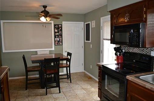 4th image of 18408 E Arrowhead Ln