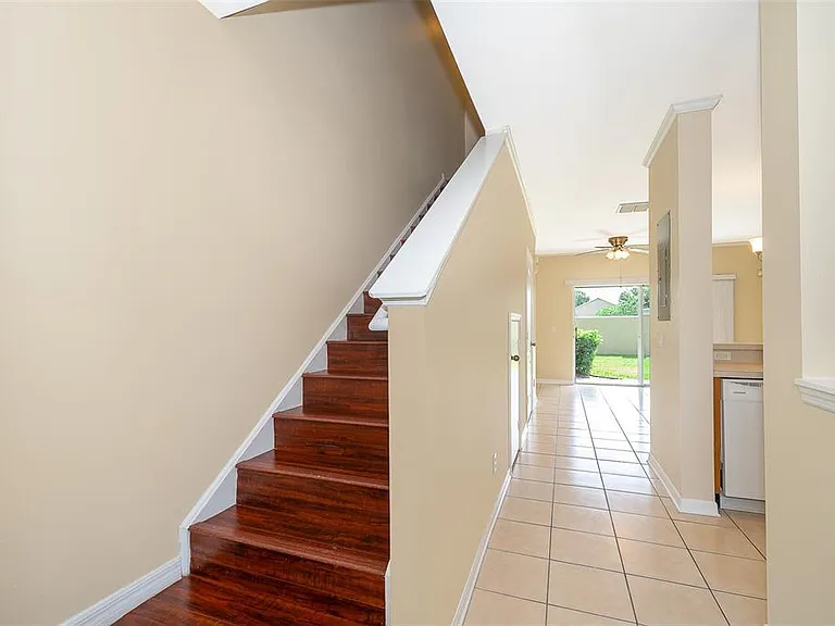 3383 Wilshire Way Rd — Photo 4