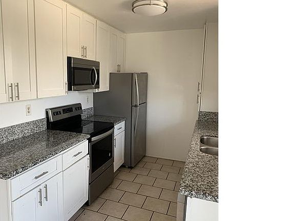 2nd image of 4028 48th St APT 4
