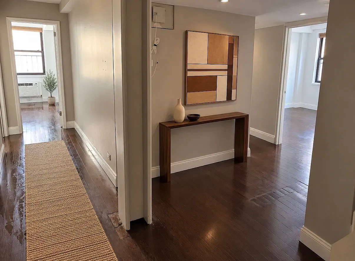141 East 55th Street — Photo 2