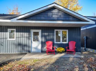 220 Ardross St E #1, North Middlesex, ON N0M 2K0