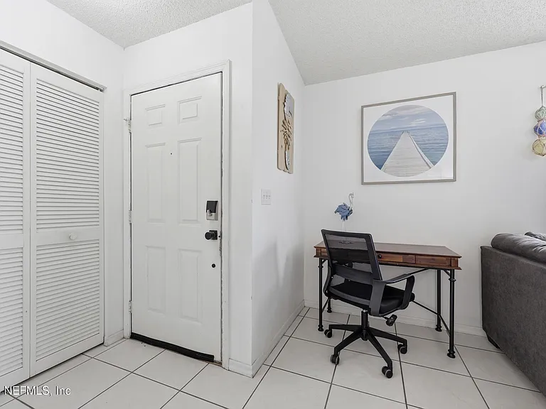 6 Lisbon St #A/B — Photo 5