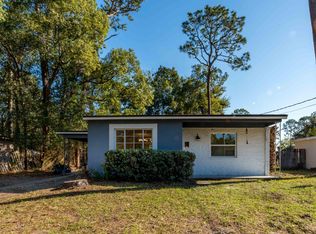 6123 Suwanee Rd, Jacksonville, FL 32217