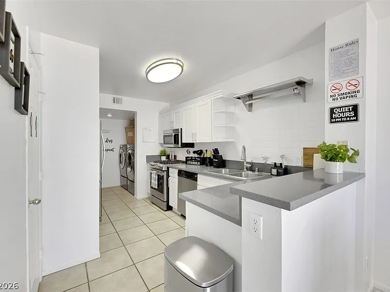 7989 Lisa Dawn Ave — Photo 12