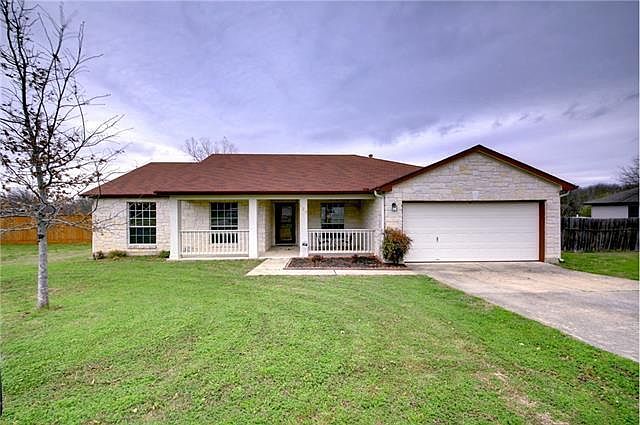 1st image of 123 Willow Dr