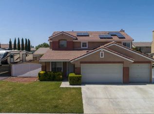 2814 W Newgrove St, Lancaster, CA