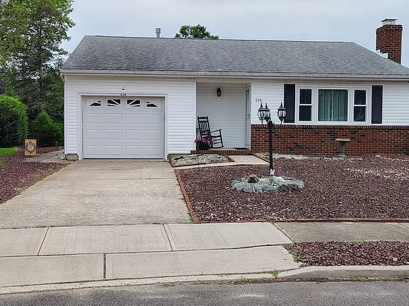 115 Langley Ct, Toms River, NJ 08757