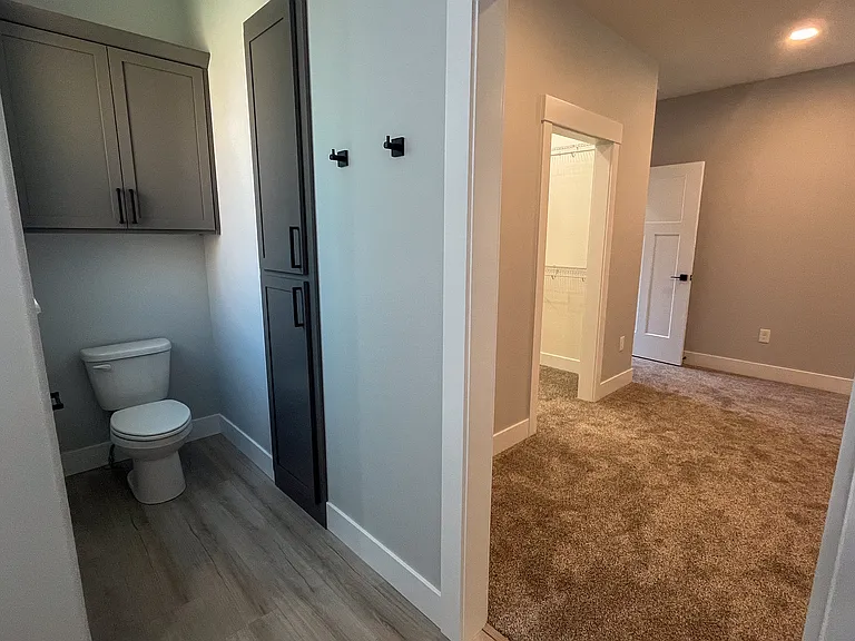 1204 W Dairy Farm Ln — Photo 22