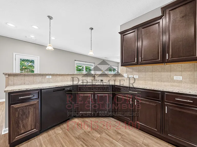 7329 Sorrel Ct — Photo 12