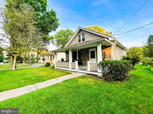 1321 Dreher Ave, Stroudsburg, PA 18360