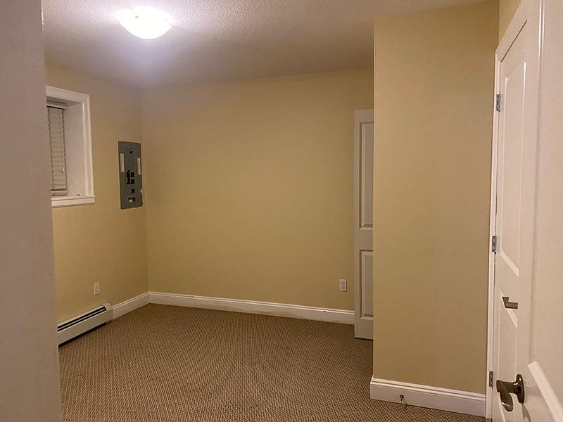 Surrey Apartment for rent - 1 Bedroom — photo 3