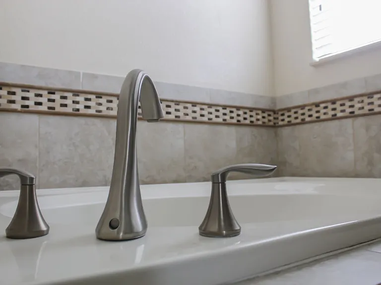1718 Thetford Cir — Photo 21