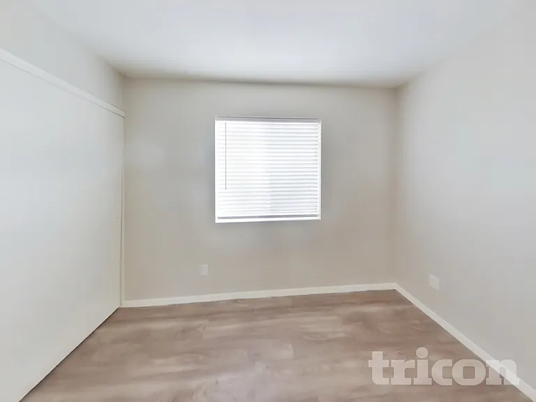 630 E Jensen St #122 — Photo 14