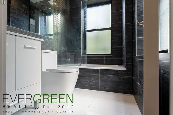 Rented by Evergreen Apartments BK | media 17