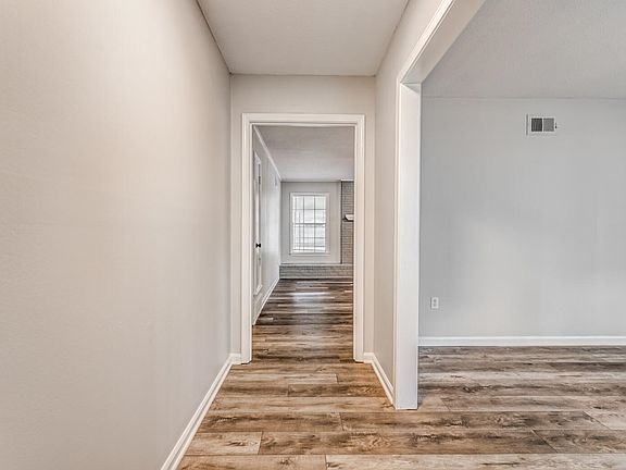 4th image of 6396 Gillham Dr