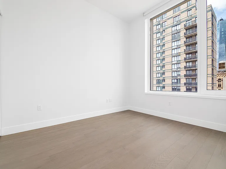 200 E 23rd St #Penthouse 1A — Photo 8