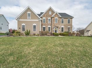 9 Emerson Ct, Ivyland, PA 18974