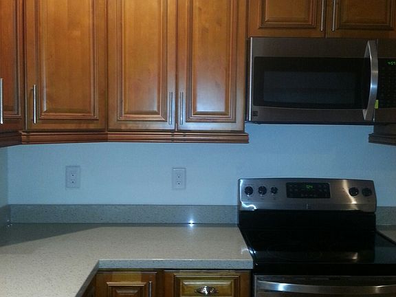 5th image of 5421 NE 18th Ave