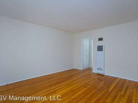 5th image of 217 W Lemon Ave APT 6