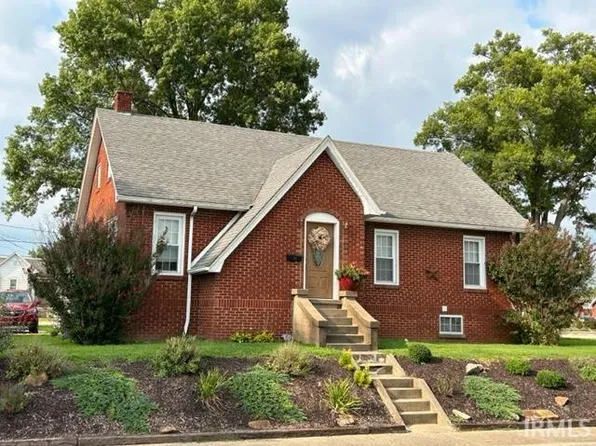 324 E 4th St, Jasper, IN 47546