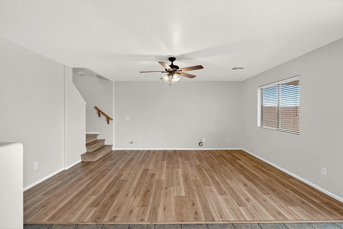 Building Photo - 41628 W Hillman Dr