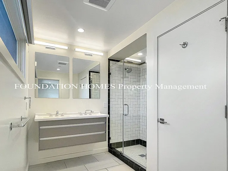 100 Barbaree Way — Photo 10