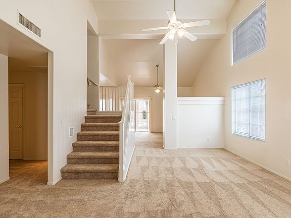 4th image of 2124 E Helena Dr