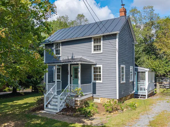 211 E G St, Purcellville, VA 20132