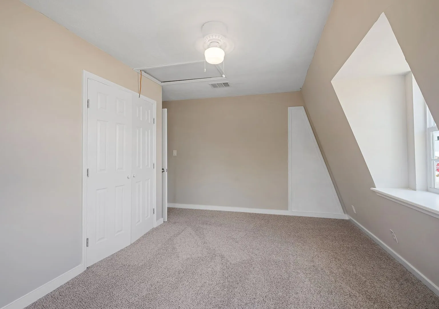 Your Dream Farmhouse Awaits in Elroy — Photo 4