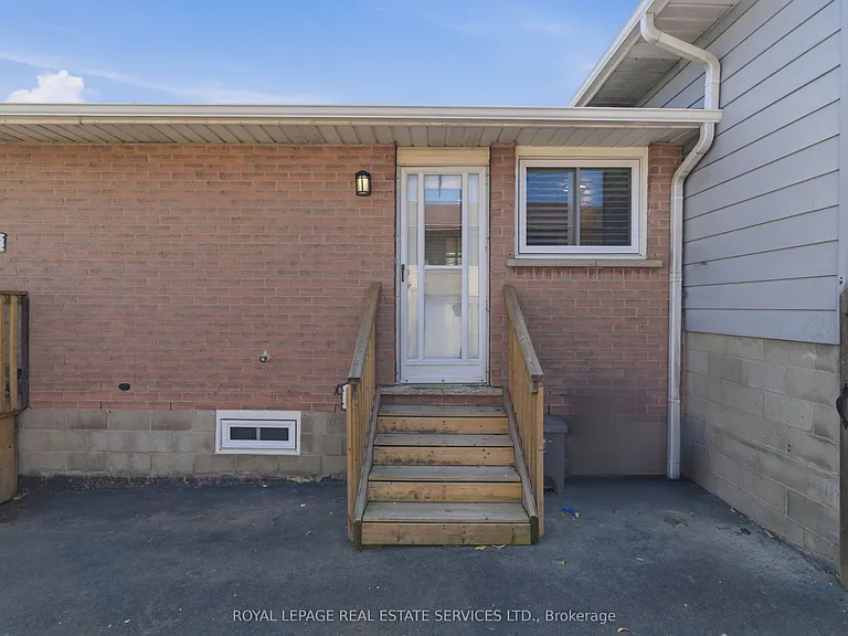 341 Rexford Dr — Photo 47