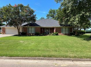 508 Gerald St, Leland, MS 38756