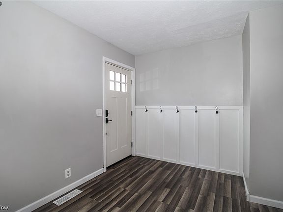 5th image of 113 Skyvue Cir