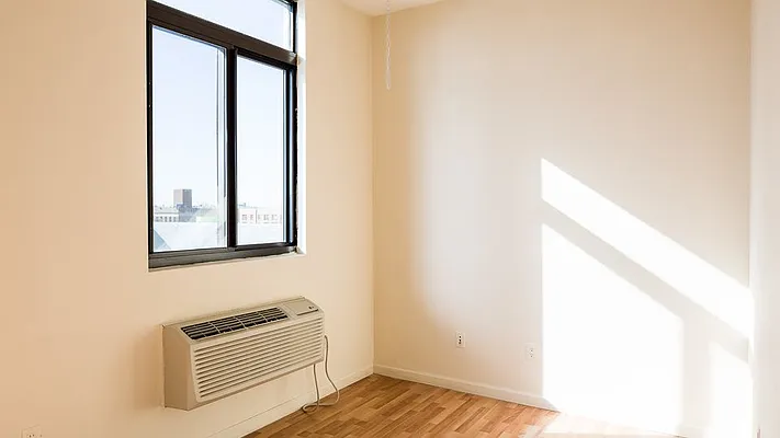 Rented by Nooklyn NYC LLC | media 19