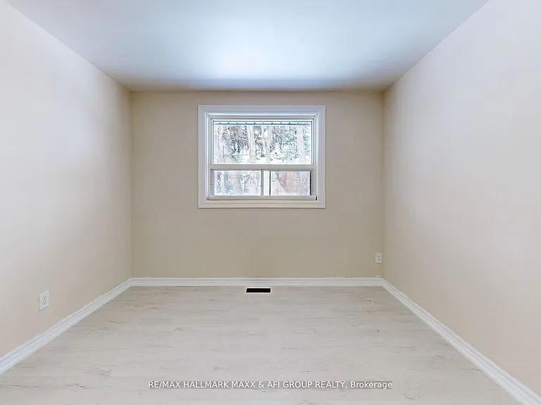 207 Septonne Ave #MAIN — Photo 14