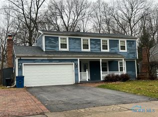 5433 Radcliffe Rd, Sylvania, OH 43560