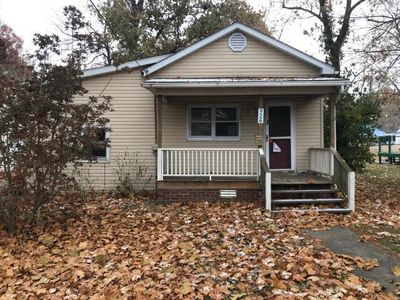 926 S Land St, Harrisburg, IL, 62946