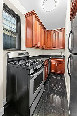 Rented by Douglas Elliman | media 3