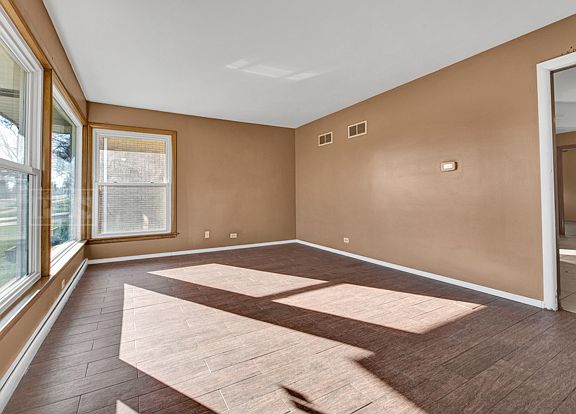 5th image of 1300 Haase Ave
